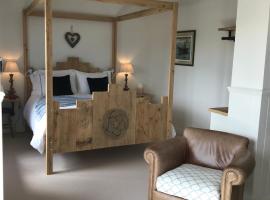 Mevagissey Boutique Flatlet with sea and countryside views、メバギシーのホテル