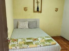 Jaguar Basic Accommodation, apartment in Antigua Guatemala