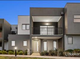 Cozy room in Cranbourne, hotel em Cranbourne