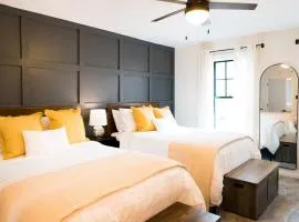 Cozy Cottage Downtown - Walk to OTR & Stadiums