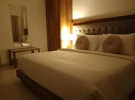 Entire 3 bhk by The Good Traveller