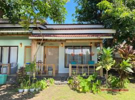 Marta House gili air, guest house in Gili Islands