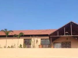 Maha Periyava Kuteeram Family Room
