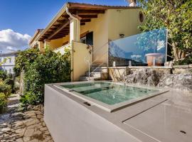 Villa Edem, hotel with jacuzzis in Kassiopi