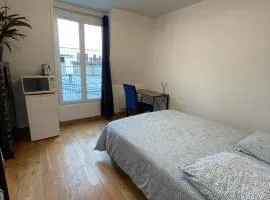 Private room center Paris
