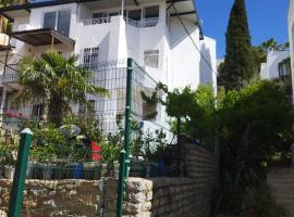 Bodrum Center Private Holiday House, hotel en Bodrum