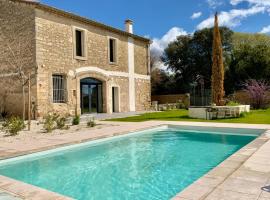 The winegrower- Swimming pool bowling alley and air conditioning !, hotel in Beaulieu