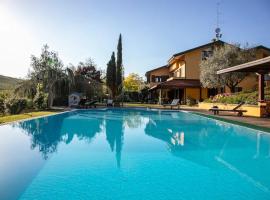 Villa intera San Marco - Luxury Wine Resort, budjettihotelli kohteessa Rosignano Monferrato