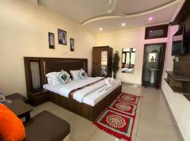 Goroomgo Sahara Inn Dalhousie - Luxury Room - Excellent Customer Service Awarded - Best Seller, hotel a Banikhet