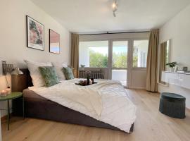 Bungalow Wohnung mit S&uuml;dterrasse in Seen&auml;he，梅爾斯堡的平房小屋