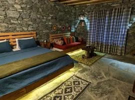 COSY STONES bY MANOKUR-E- BASA