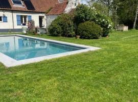 Hoeve Pino, Verwarmd zwembad, villa en Oudenburg
