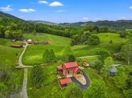Hidden Star Hideaway-Blackberry Farm-Smoky Mtn Nat Park-Hot Tub- Fire Pit- Fenced Yard- Pet Friendly