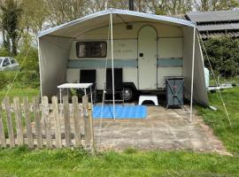 The blue lady, luxury tent in Sleen