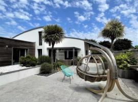 Summer House, къща тип котидж в Сент-Илер-де-Рие