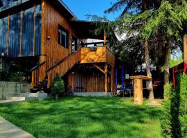 Tiny House Căsuța cocoțată - Valea Doftanei - 2camere, villa in Valea Doftanei