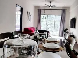 Greenery view Condo with Pool & FREE WiFi near UKM