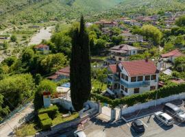 Bujtina Lazarat, căsuță din Lazarat