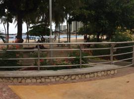 Sandcastle apartments E9, hotel cu piscine din Ocho Rios