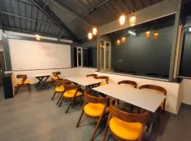 MonkeyCap Tourist Hostel