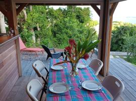 Chez Lyly et Lolo, logement indépendant chez l'habitant, hotell i Le Robert