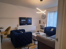 Stunning Station Apartment, hotel in Kent