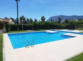 Apartamento familiar con piscina y pádel