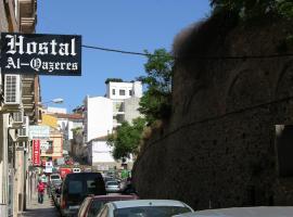 Hostal Al-Qazeres, hotel di Caceres