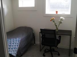 Cozy Rooms Close to Downtown #1, hotel in Halifax