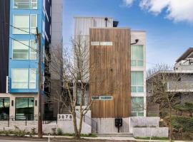 Newly Modern 2B2B Home near Seatac - Golf course, vila mieste Siatlas