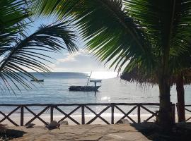Villa Sunshine House ZANZIBAR, hotel with hot tubs in Jambiani