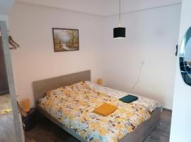 ZAGREB 2 Botanical Garden Budget Apartment