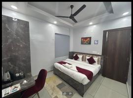 Happy Living, πολυτελές ξενοδοχείο σε Noida