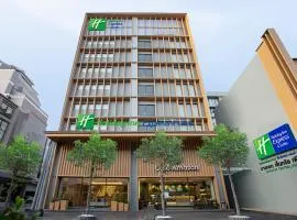 Holiday Inn Express & Suites Bangkok Central Pier by IHG