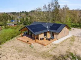 Impressive Holiday Cottage, By The Helsnæs Bay!