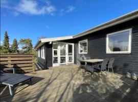 Lovely Summer House In Tranquil Nature,, pet-friendly hotel in Ebeltoft