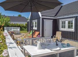 Modern Cottage Close To The Beach, villa in Vejby