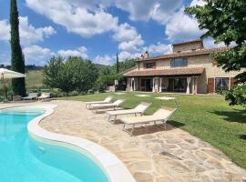 Scappo in Umbria, Le Scarsine, hotel v destinaci Amelia