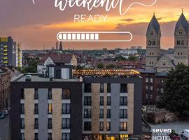 Seven Hotel Bytom - Katowice: Bytom, Katowice Havaalanı - KTW yakınında bir otel