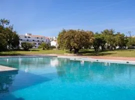 Cosy apartment in Albufeira, OURA ST