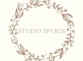 Small Garden by Studio Spyros
