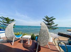 Baan Sailboat Beach Kohlarn, hotel com piscinas em Ko Larn