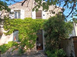 Le Moulin du Clain - Jolie maison à Poitiers, rum i privatbostad i Poitiers