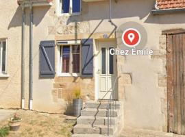 Chez Émile logement entier 2 chambres jardin privé, ваканционна къща в Humes