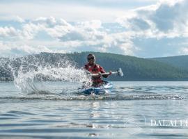 Dalai Eej Resort - Khuvsgul Lake National Park, hotel v destinaci Khyaktil