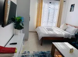 COZY STUDIO apartment -The Aviv Place