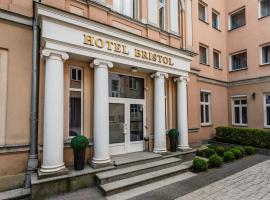 Hotel Bristol, hotelli kohteessa Kielce