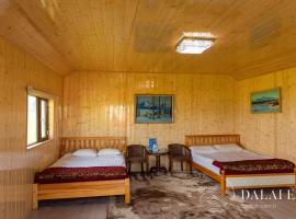 Dalai Eej Resort on pristine Khuvsgul Lake, hotel a Khyaktil