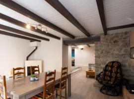 THEODORA, hotel con parking en Saint-Fortunat-sur-Eyrieux