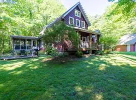 The Sanctuary - Halfway point between South Haven and Saugatuck - Walking distance to Lake Michigan